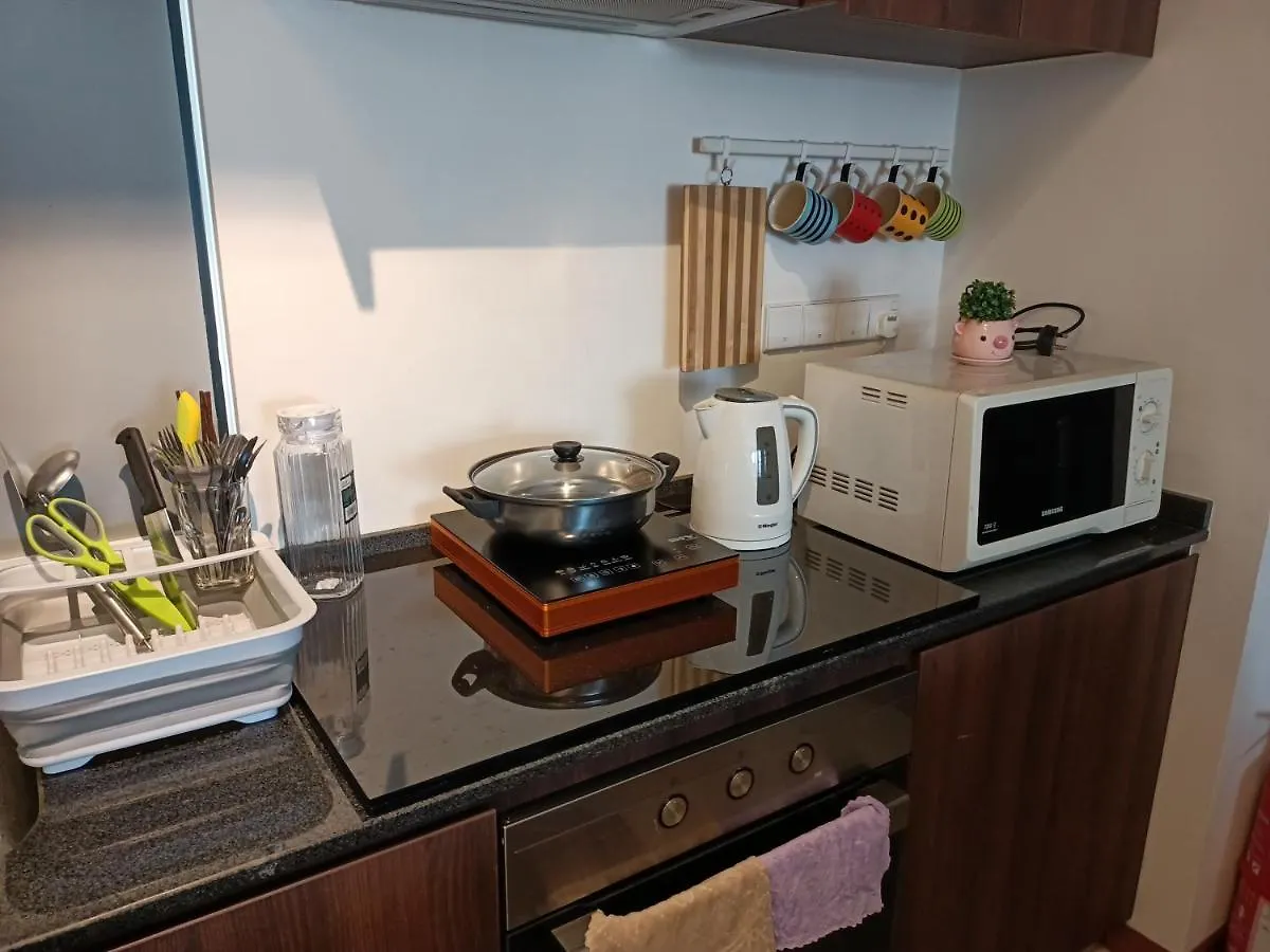 cozy seaview 5 studio apartment Tanjung Tokong
